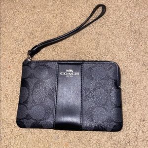 Coach wristlet wallet